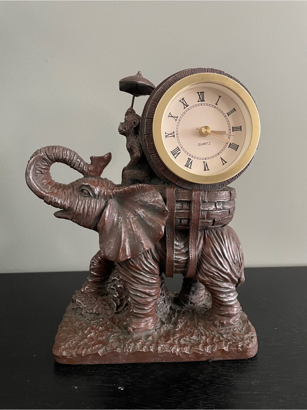 Vintage Elephant Monkey Clock Quartz Movement Working Home Decor Centerpiece